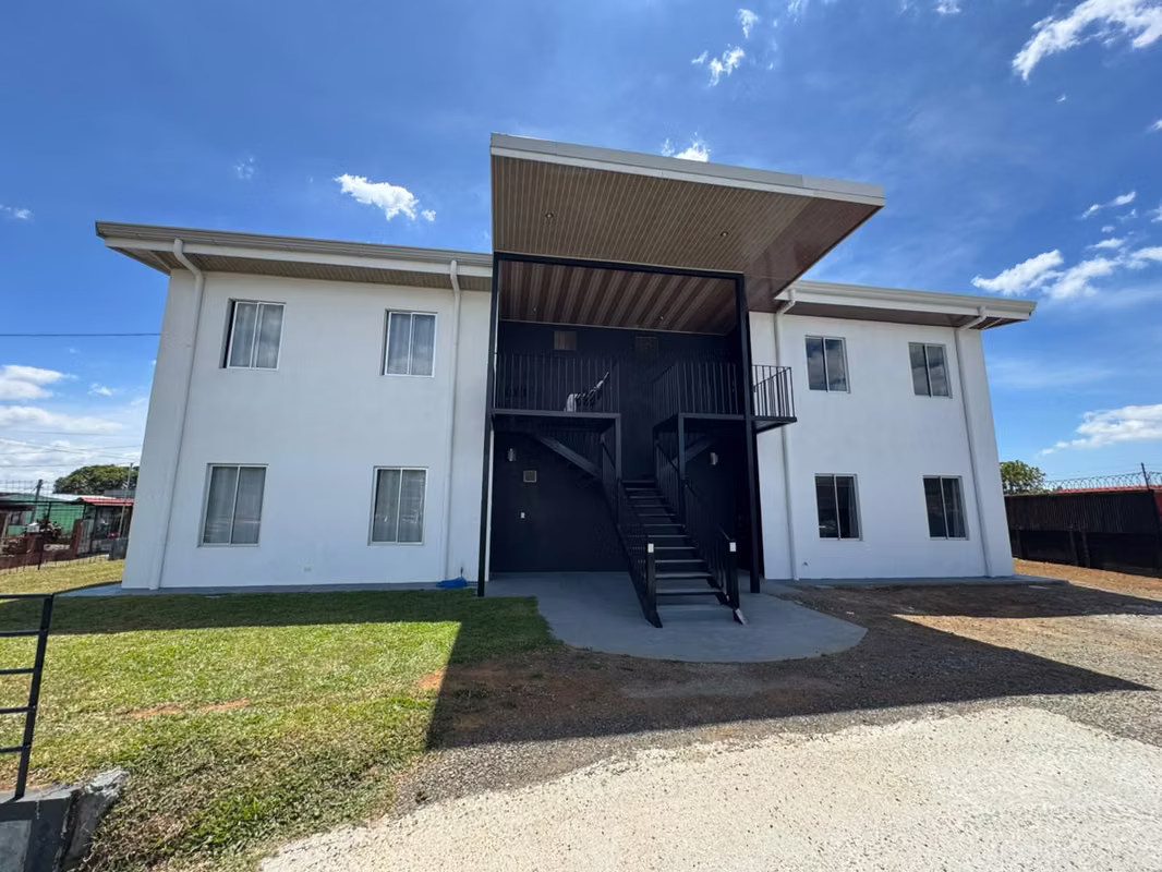 Apartamento en segunda planta con buena vista en Campo Verde 5