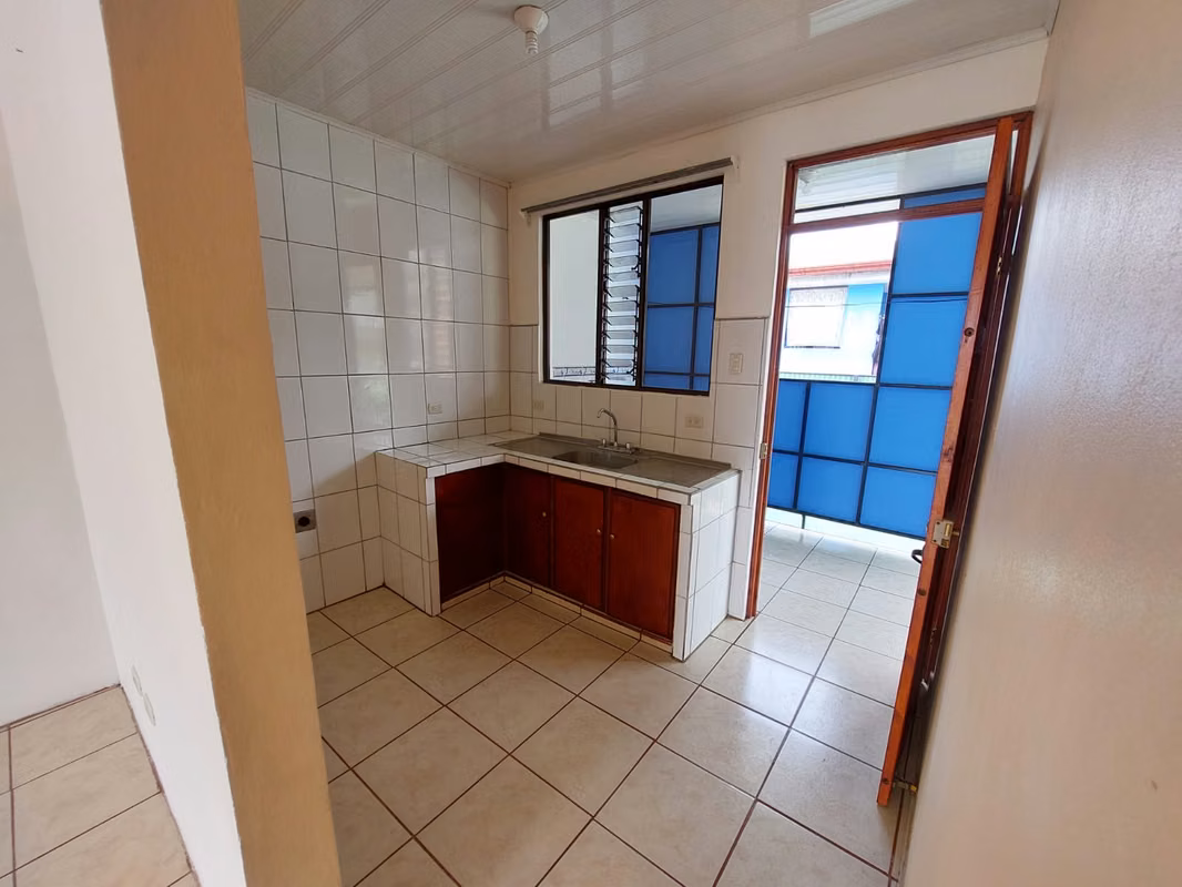 Acogedor apartamento en Dulce Nombre de Cartago 4
