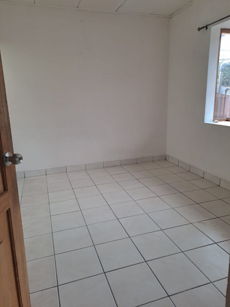 ALQUILER DE APARTAMENTO – SANTO DOMINGO DE HEREDIA 4