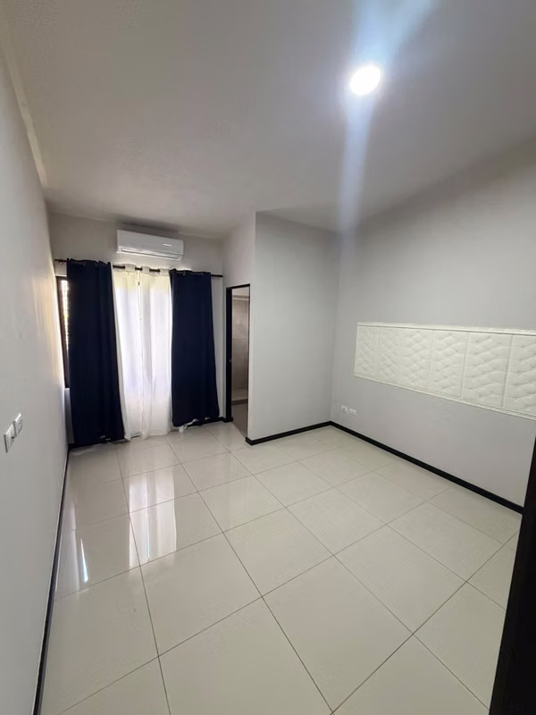 Casa en alquiler en condominio Valle San Lorenzo 1