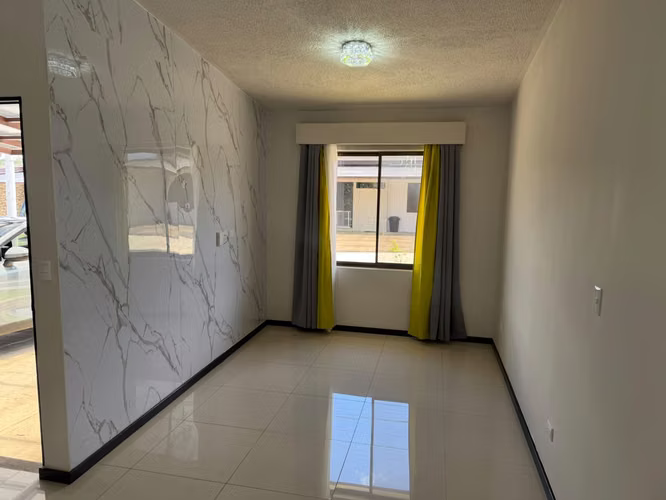 Casa en alquiler en condominio Valle San Lorenzo 3