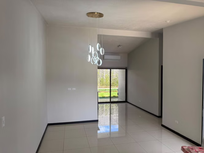 Casa en alquiler en condominio Valle San Lorenzo 4