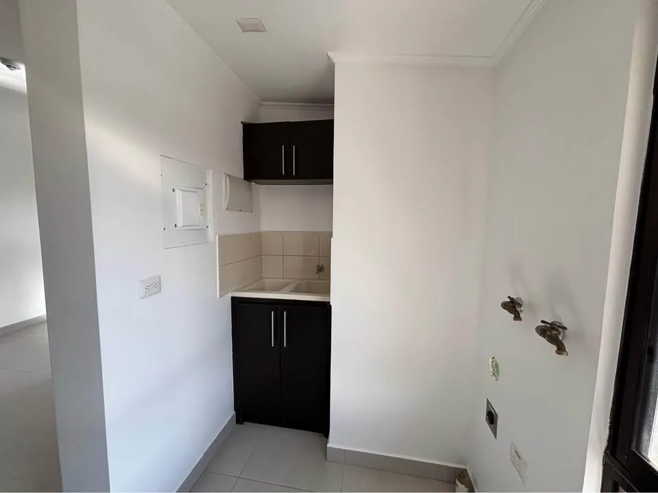 APARTAMENTO EN ALQUILER CONDOMINIO EN SAN FRANCISCO HEREDIA 3