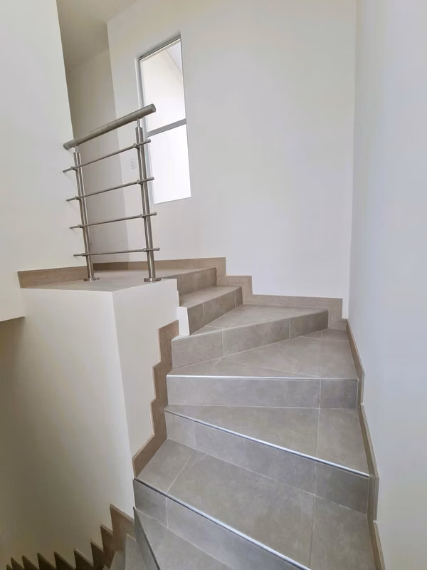 Moderna casa en condominio Hacienda El Coyol 8