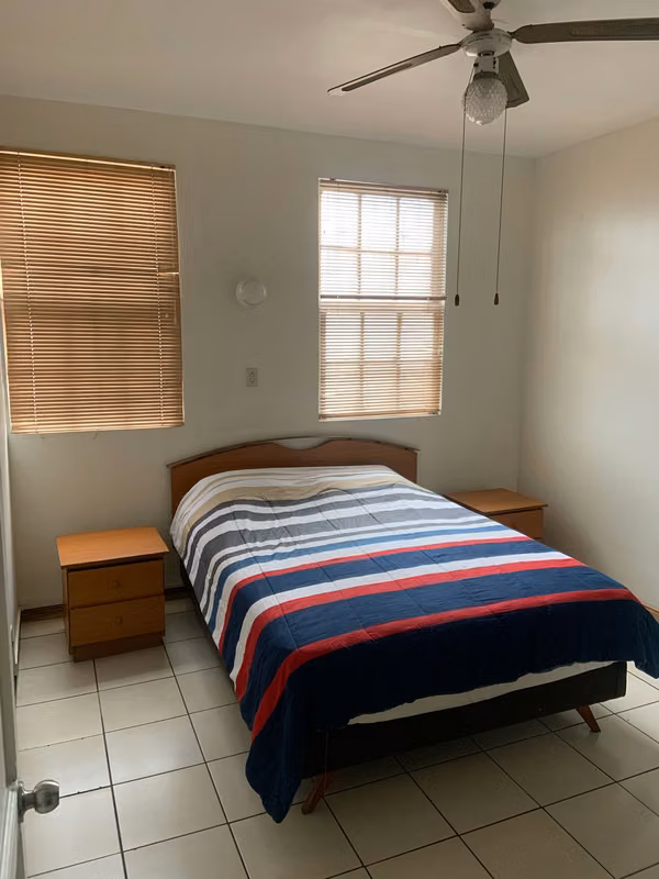 Habitación amueblada cerca del Parque Central de San José 6