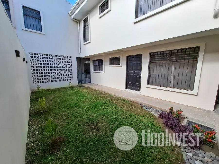 Condominio en alquiler en Curridabat 11