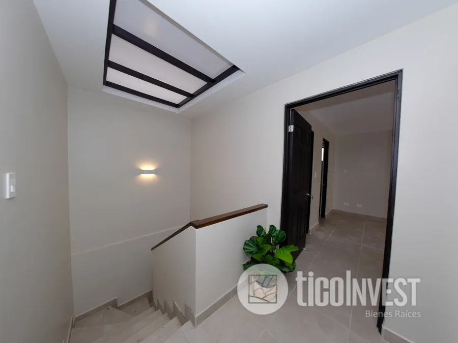 Condominio en alquiler en Curridabat 4
