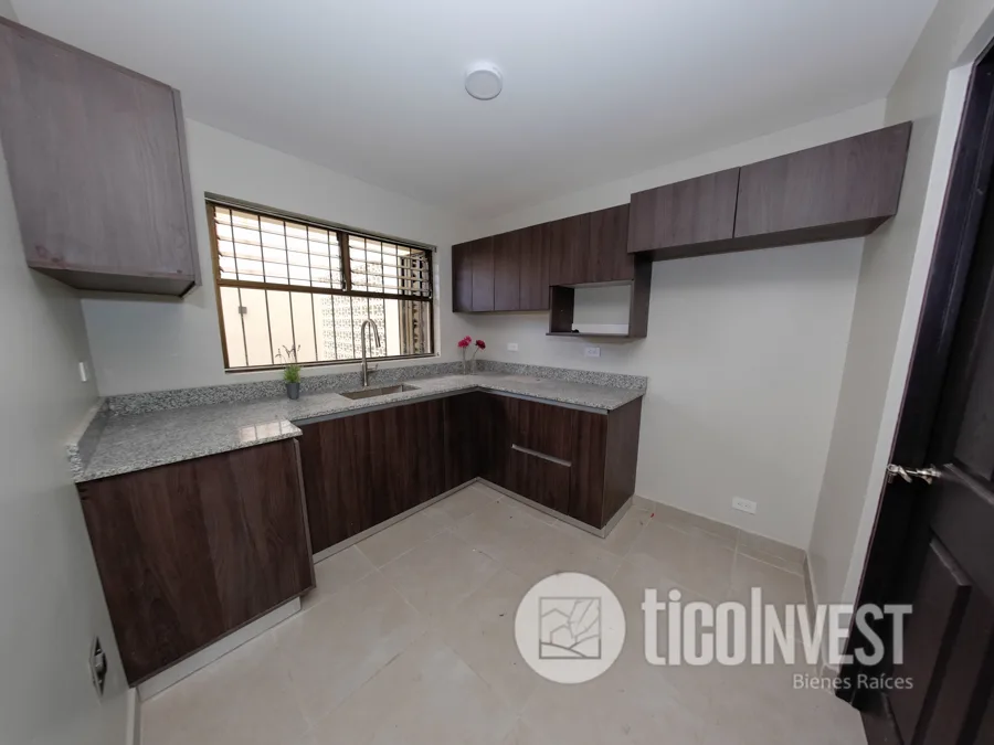 Condominio en alquiler en Curridabat 6