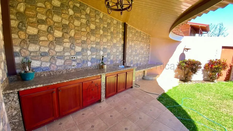 Casa 3 hab. en mini condominio, Santa Rosa de Santo Domingo 3