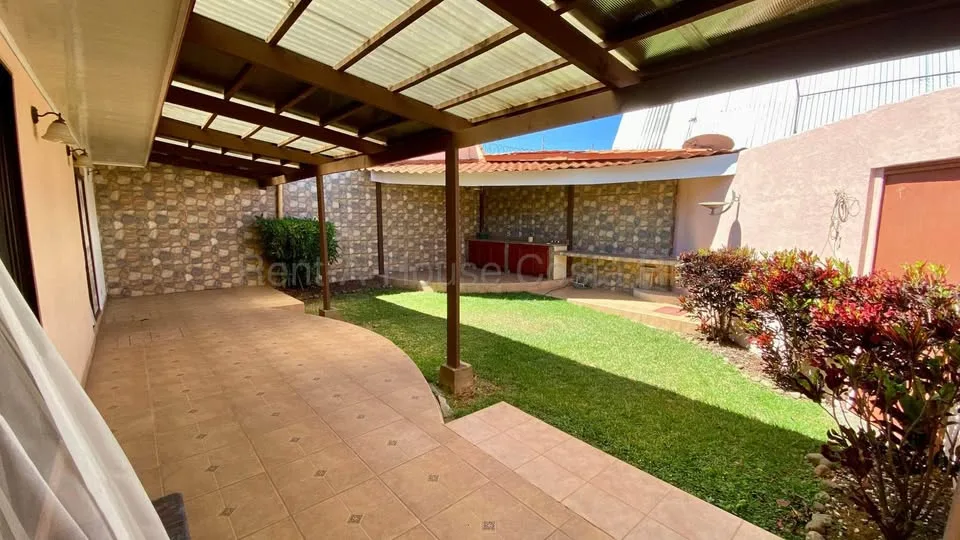 Casa 3 hab. en mini condominio, Santa Rosa de Santo Domingo 8