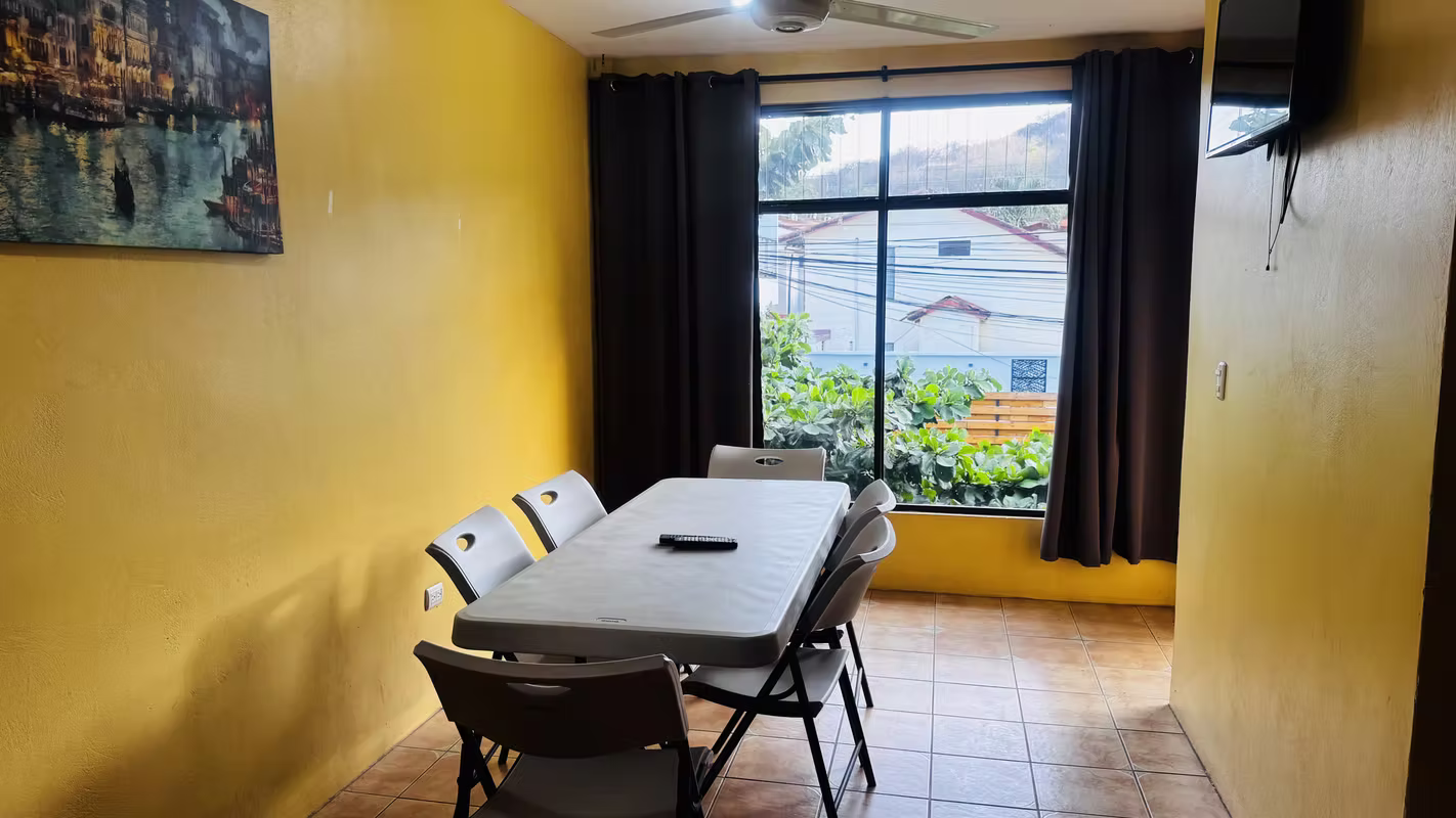 Acogedor apartamento de 2 habitaciones en Playas del Coco 2