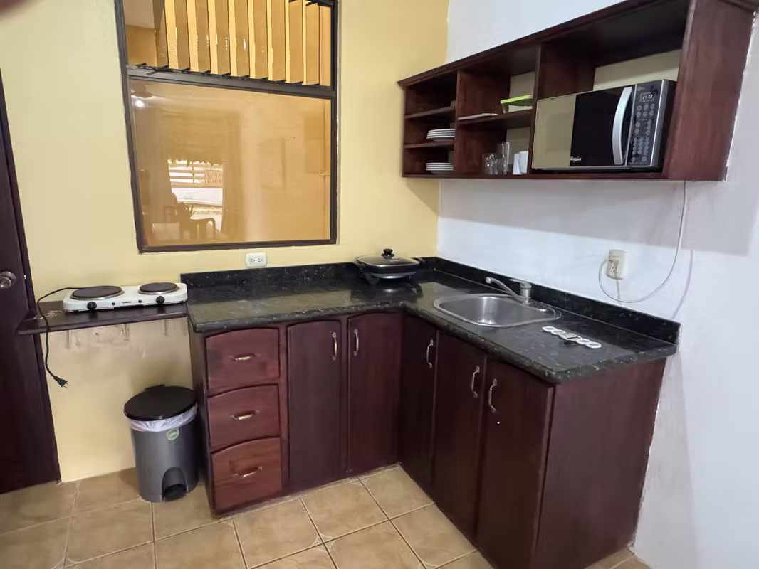 Acogedor apartamento de 2 habitaciones en Playas del Coco 3