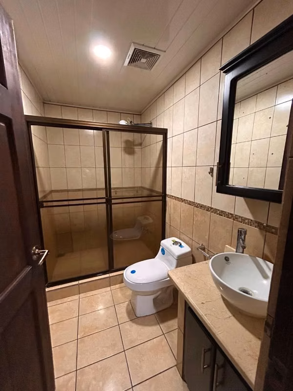 Hermoso apartamento en Heredia, ideal para vivir cómodamente 4