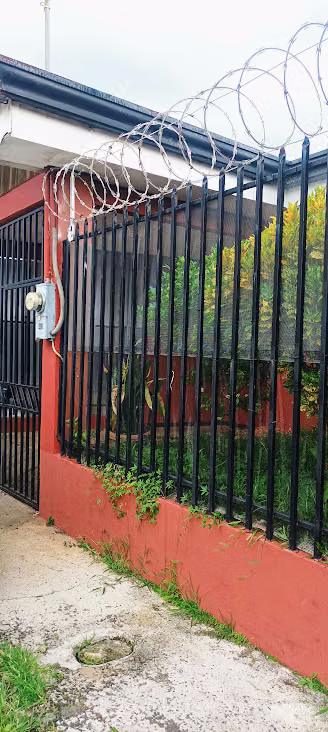 Acogedora casa en el Coyol de Alajuela 3