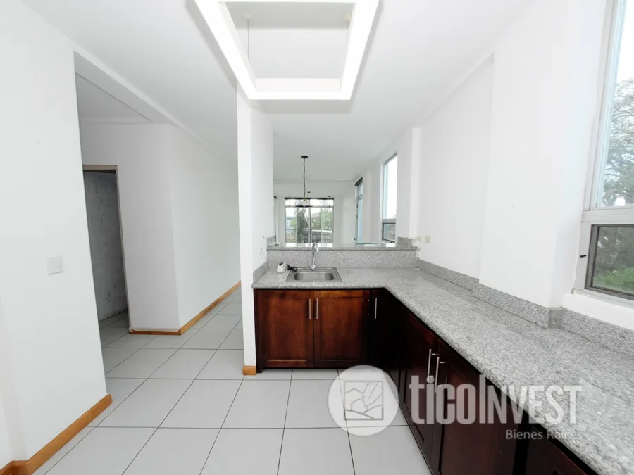 Apartamento / Estudio en alquiler en Curridabat 11