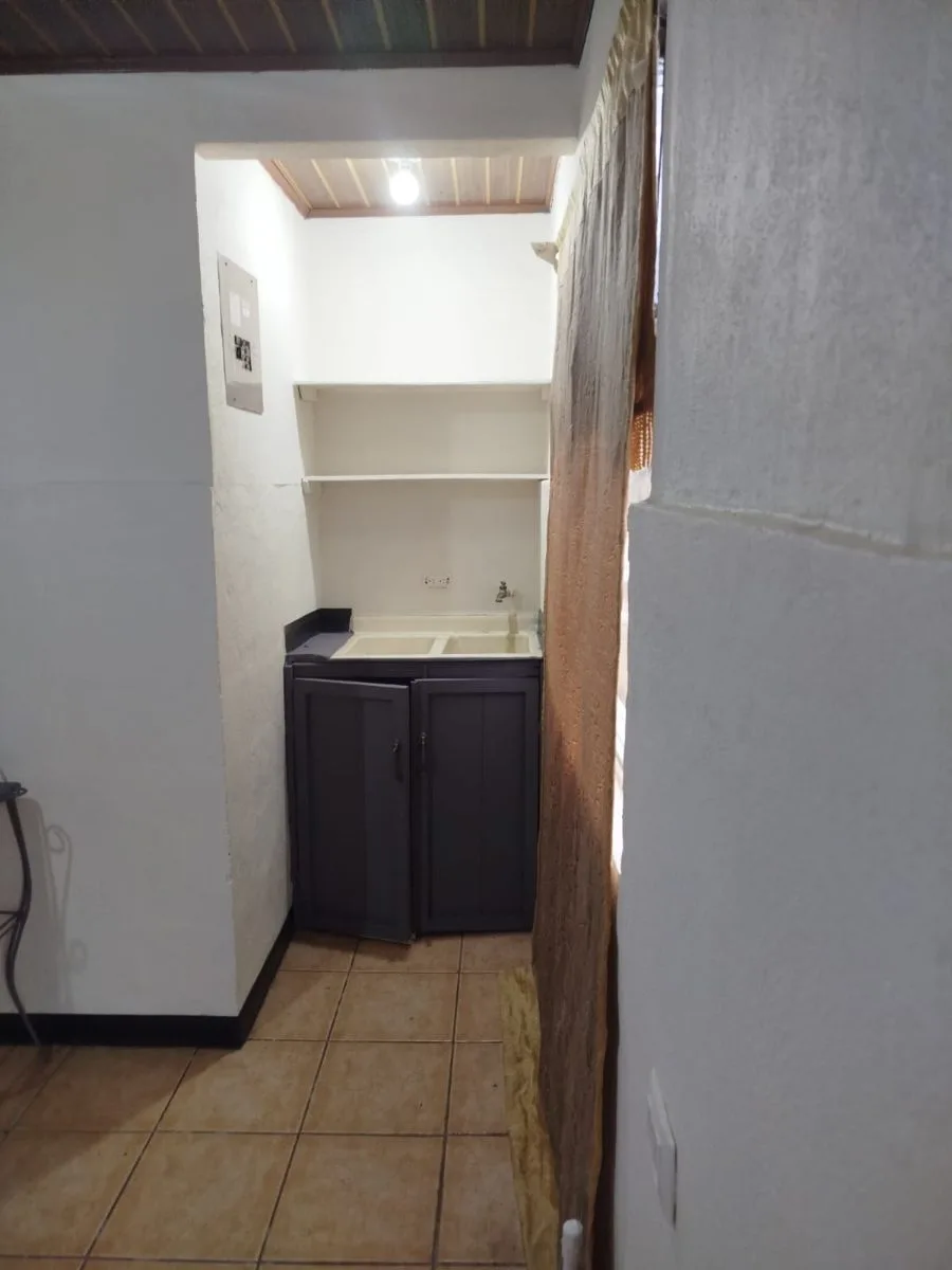 Apartamento 2 habitaciones con baño independiente. 3