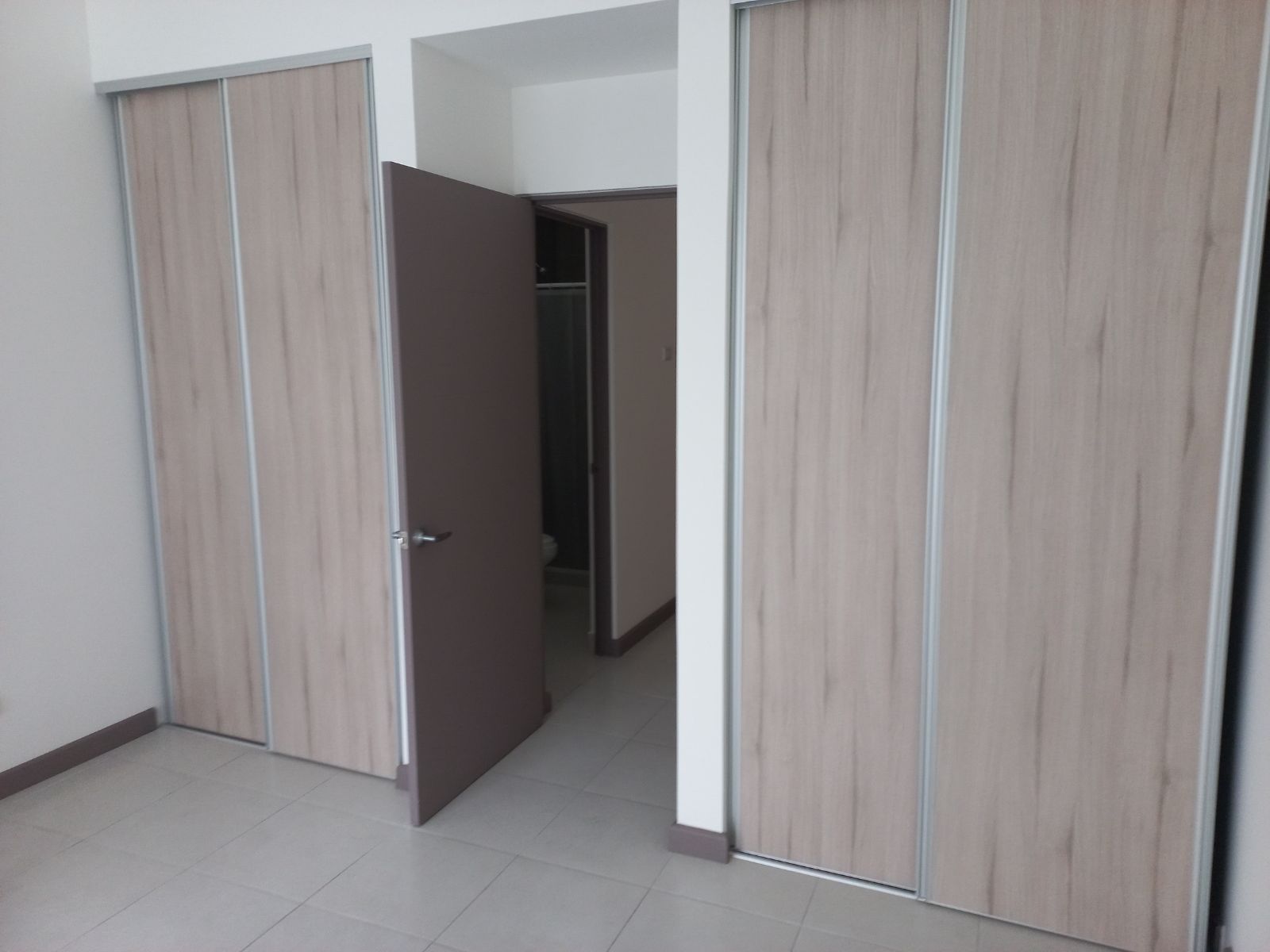 CONDOMINIO VIA HEREDIA SAN PABLO -GRAN UBIACACION -2 HAB 6