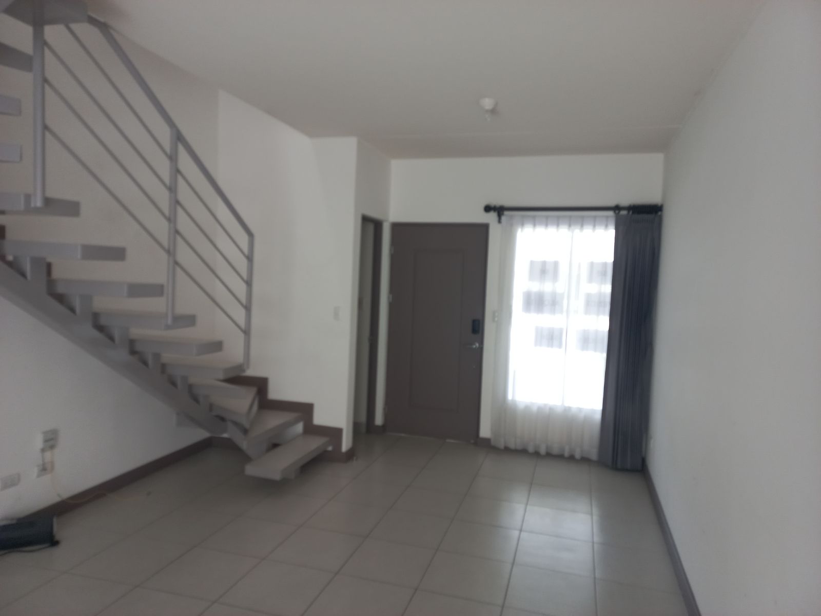 CONDOMINIO VIA HEREDIA SAN PABLO -GRAN UBIACACION -2 HAB 8