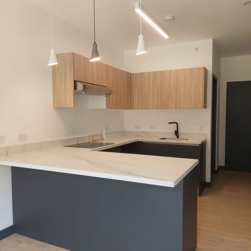Apartamento Nuevo en Hermoso Condominio en Santa Ana 2