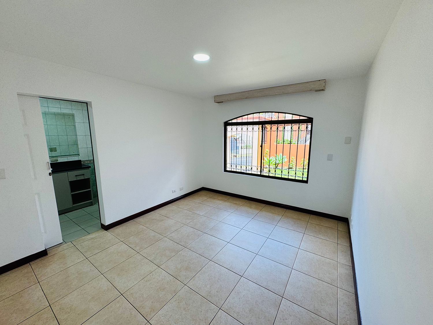 Espaciosa casa residencial de 420 m² en Guayabos, Curridabat 4