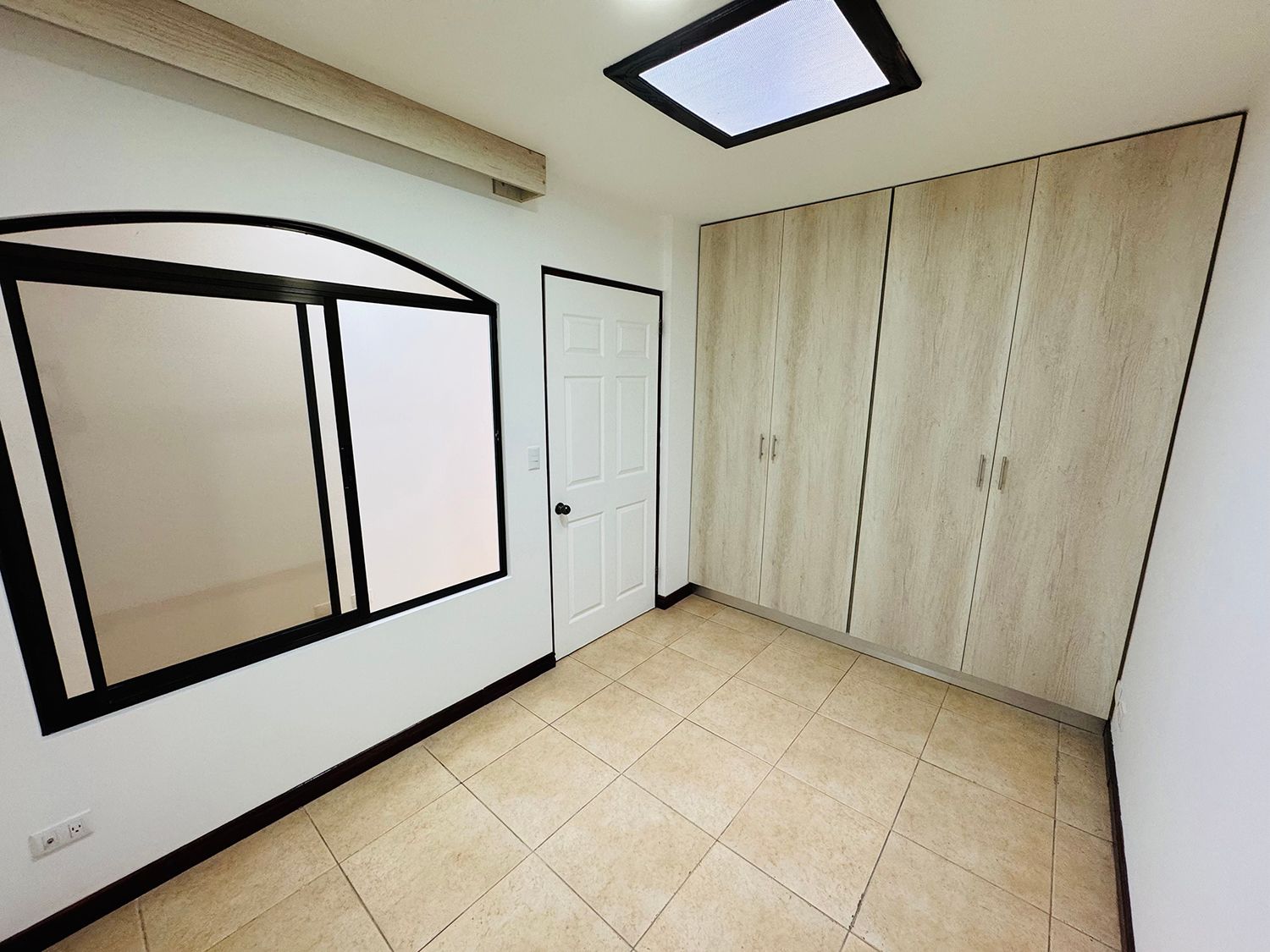 Espaciosa casa residencial de 420 m² en Guayabos, Curridabat 6