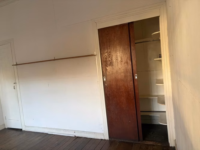 Habitación temporal para chica en San José 3