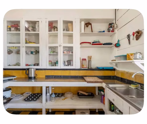 Habitación temporal para chica en San José 8