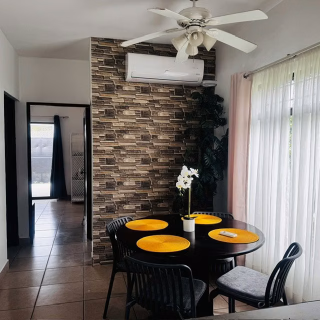 Casa confortable a 5 minutos de Playas del Coco 1