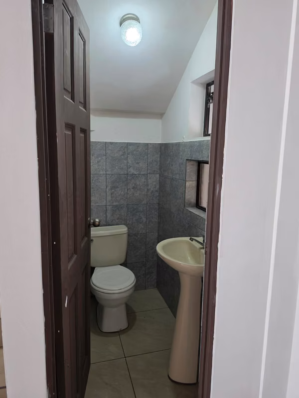 Casa de alquiler en Desamparados, ideal para pareja 2