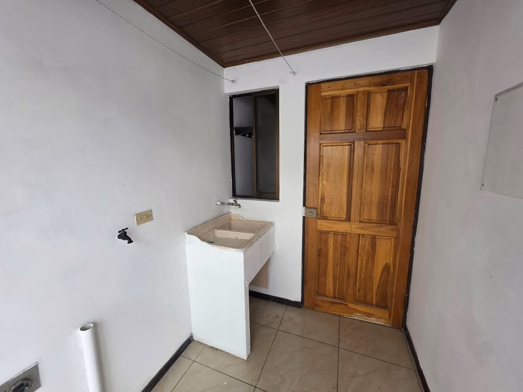 Casa de alquiler en Desamparados, ideal para pareja 15