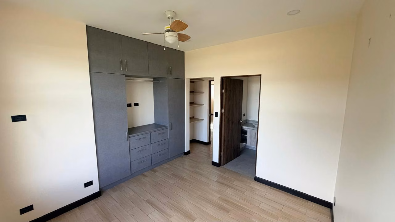 Moderno apartamento en Altos de Montenegro, Alajuela 5