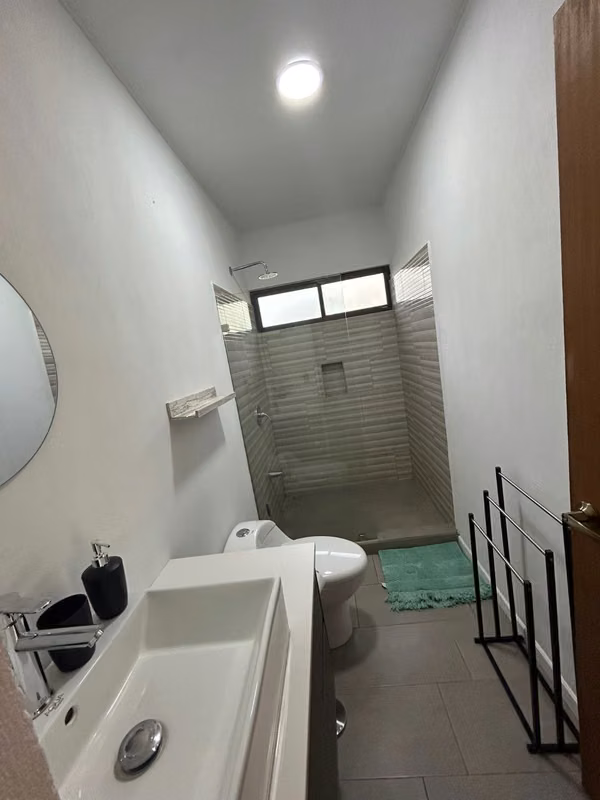 Casa de 3 dormitorios con piscina privada en Tamarindo 11