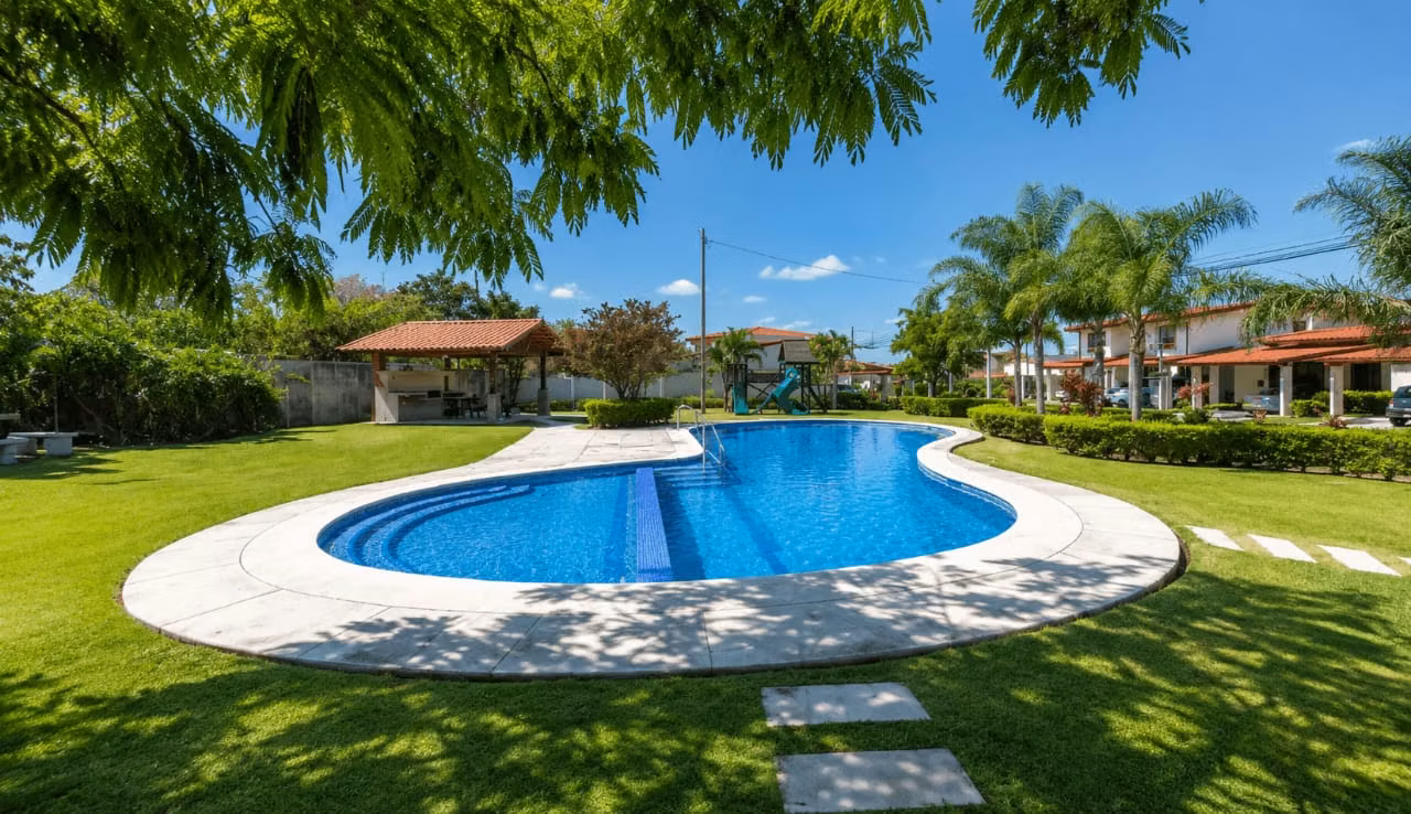 Casa en Hacienda Los Reyes, naturaleza y seguridad 3