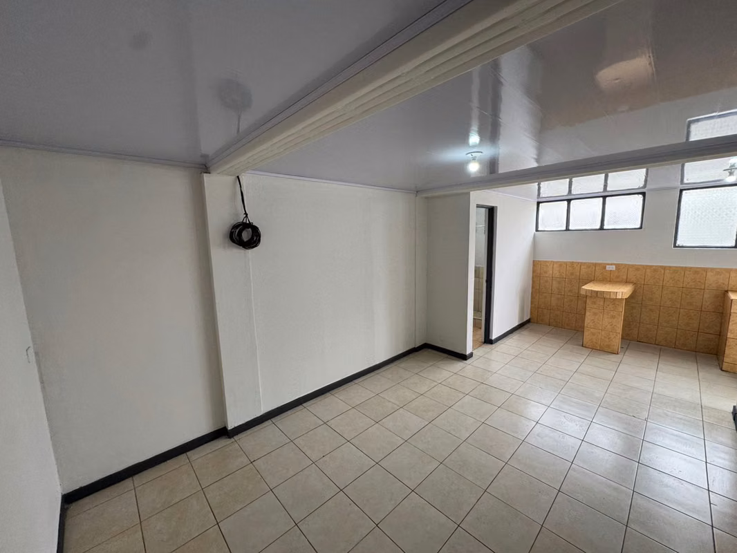 Acogedor estudio en Curridabat, todo incluido 9