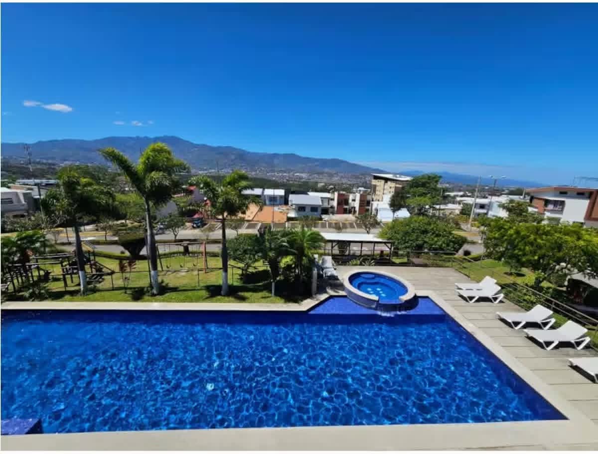 APARTAMENTO NUEVO EN ULLOA DE HEREDIA.  1