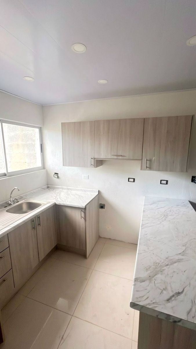 APARTAMENTO NUEVO EN ULLOA DE HEREDIA.  5