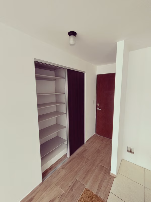 Apartamento con hermosa vista en piso 7 en Heredia 10