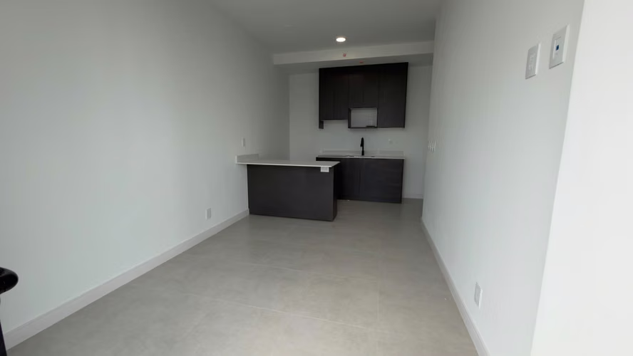 Moderno apartamento en Torre Sky Garden, Nunciatura 4