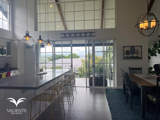 Casa Americana en alquiler en Escazú con 4 habitaciones 12