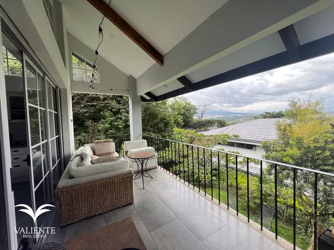 Casa Americana en alquiler en Escazú con 4 habitaciones 15