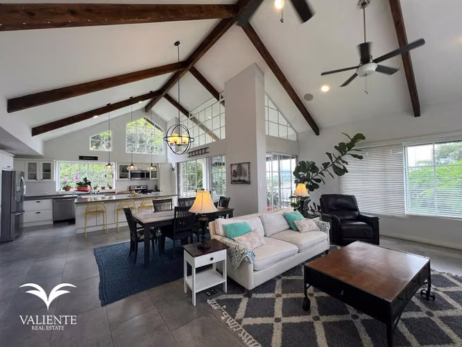 Casa Americana en alquiler en Escazú con 4 habitaciones 8