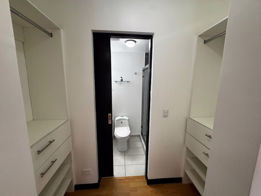 Amplio apartamento en Condominio Torres de Granadilla 3