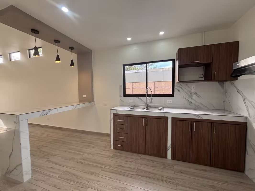 Casa nueva en La Guácima, Alajuela - Ideal para profesionales 4