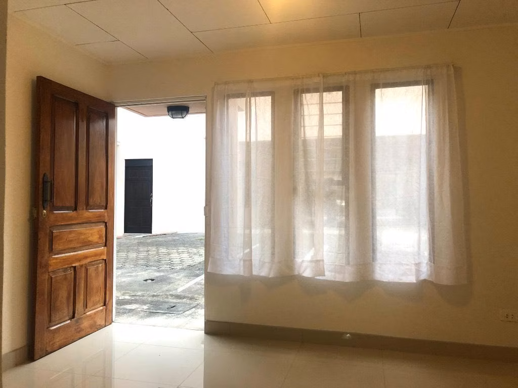 Amplio apartamento en San Pedro, cerca de universidades 2