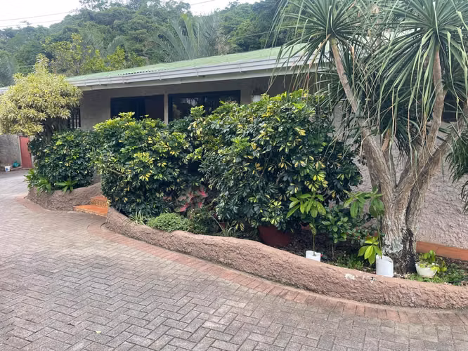 Apartamento amueblado en exclusivo condominio en Santa Ana 4