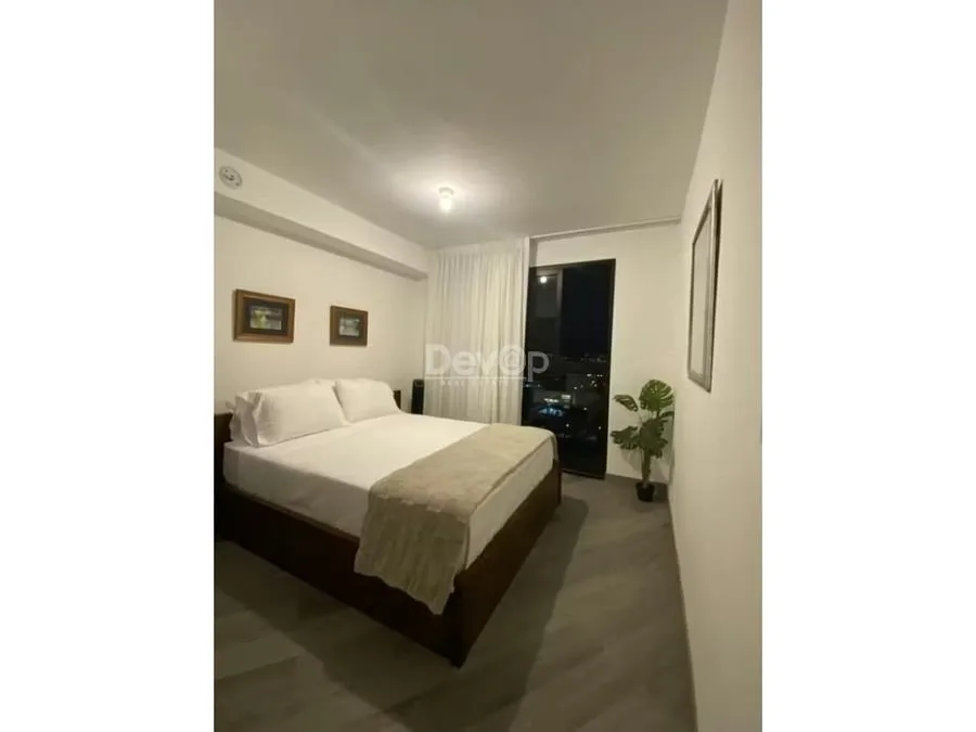 Apartamento amueblado piso 13 en Barrio Escalante 7