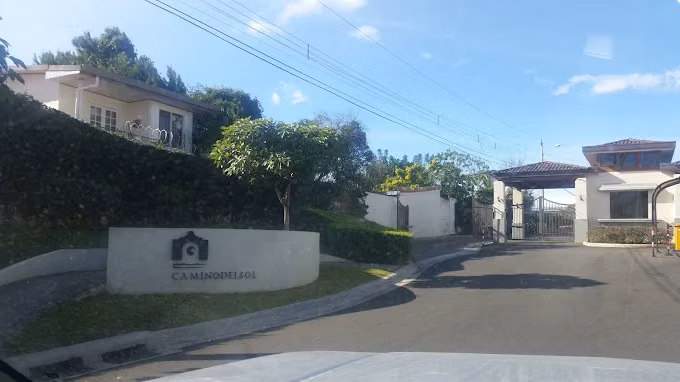 Casa Nueva en Condominio Camino del Sol, Barva 3