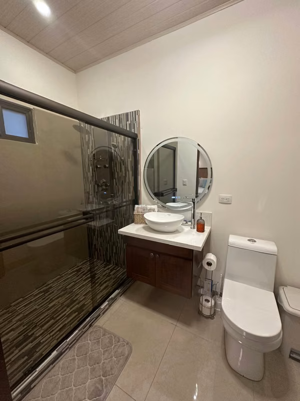Villas Amobladas en Playas del Coco con Piscina y Jacuzzi 3