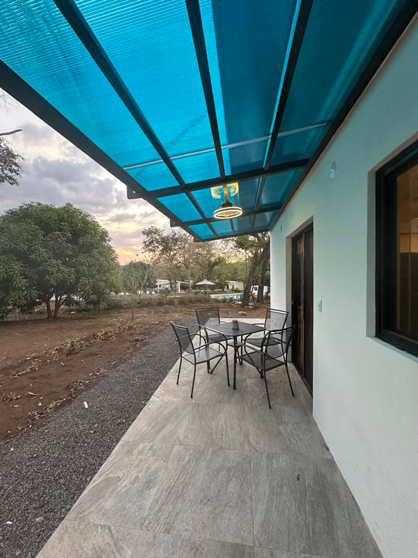 Villas Amobladas en Playas del Coco con Piscina y Jacuzzi 5
