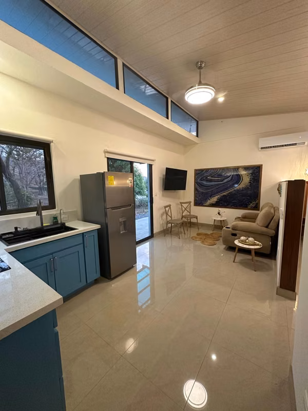 Villas Amobladas en Playas del Coco con Piscina y Jacuzzi 10